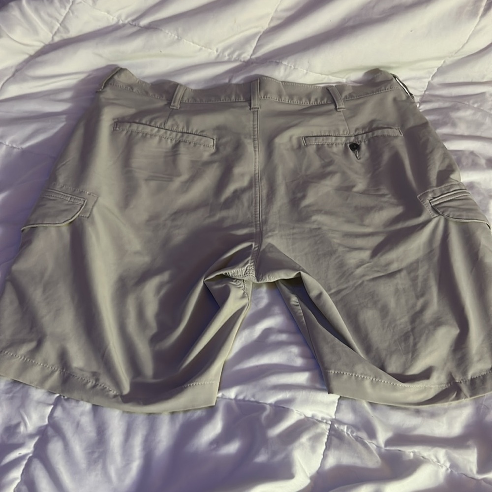 Lees Men Performsnce Tri Flex Series Tan Shorts Size 38W - Picture 4 of 6